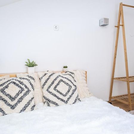 Sziklai Apartman เวสเปรม ภายนอก รูปภาพ