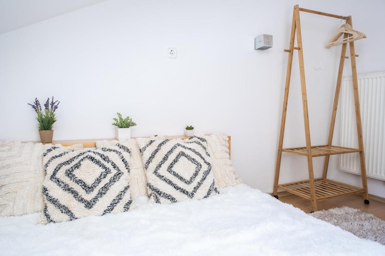 Sziklai Apartman เวสเปรม ภายนอก รูปภาพ