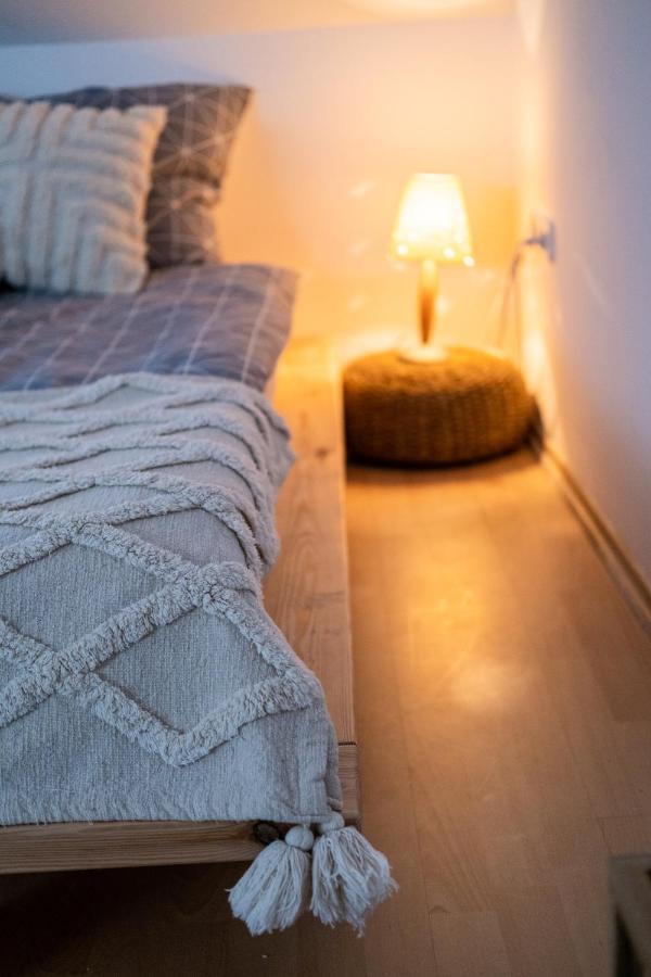 Sziklai Apartman เวสเปรม ภายนอก รูปภาพ